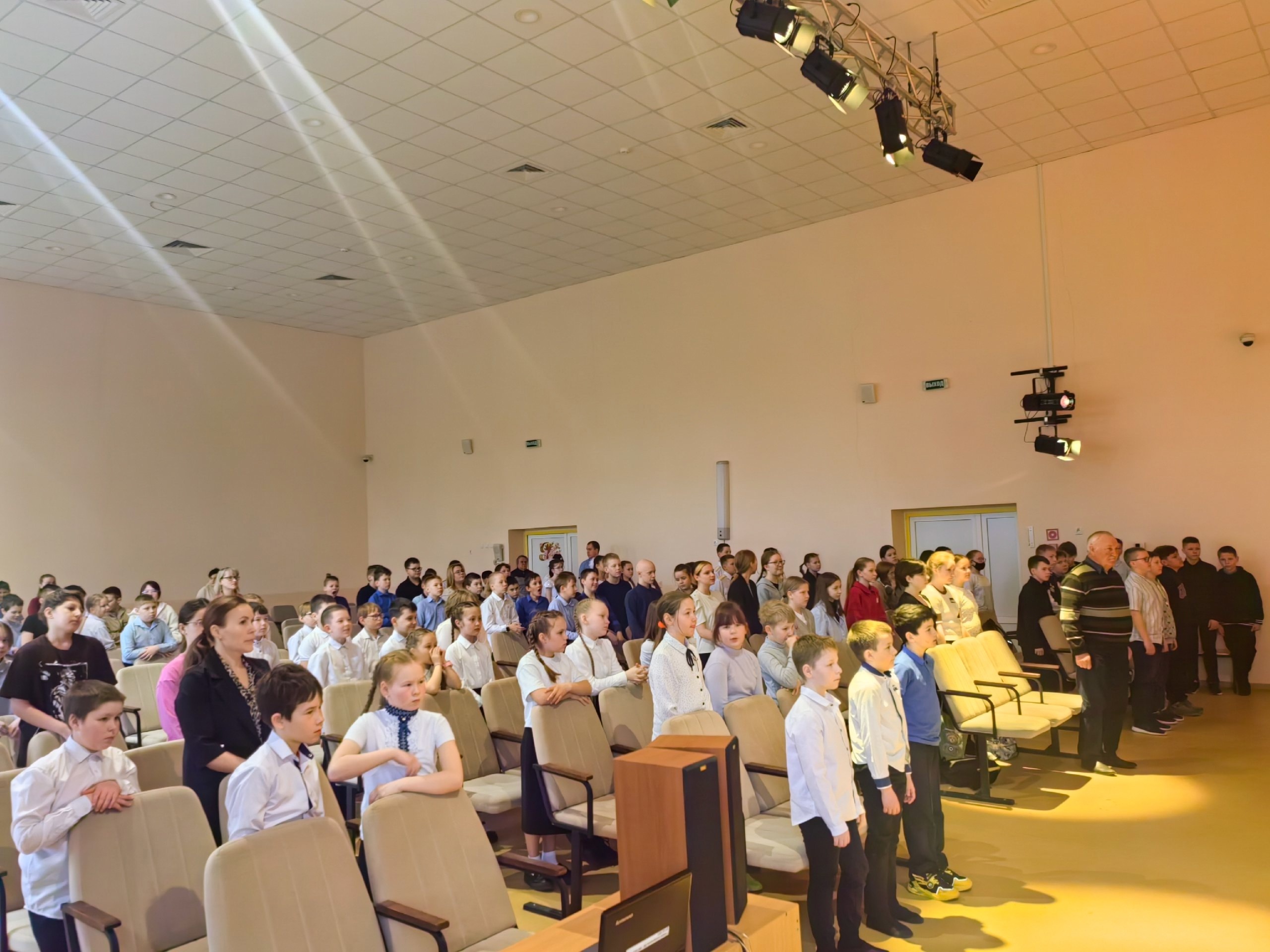 Урок благодарной памяти «Помните через века, через года».