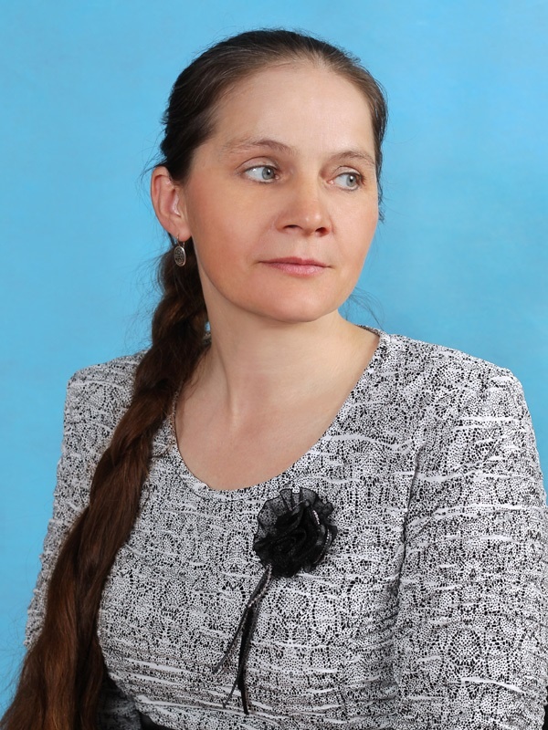 Пахомова Людмила Яковлевна.